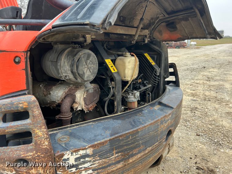 image for item JU9744 Kubota KX121-3  mini excavator