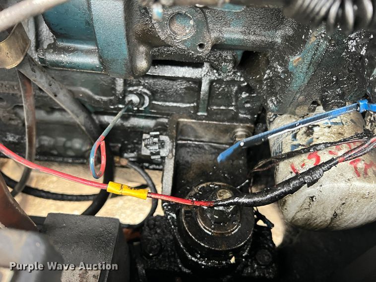 image for item JU9744 Kubota KX121-3  mini excavator