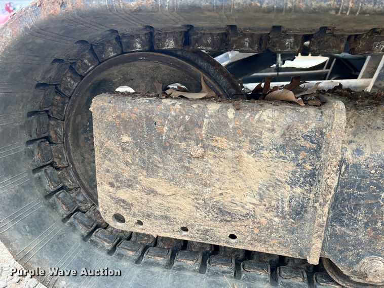 image for item JU9744 Kubota KX121-3  mini excavator