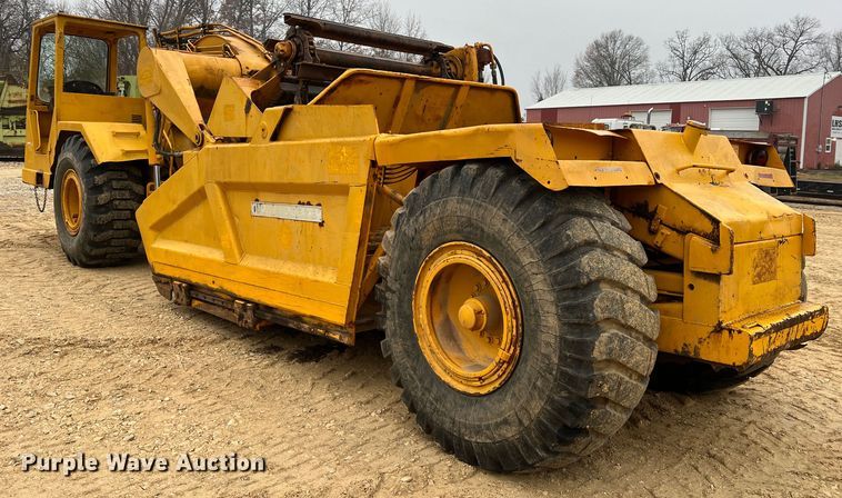 image for item JU9748 1979 John Deere 762  elevating scraper