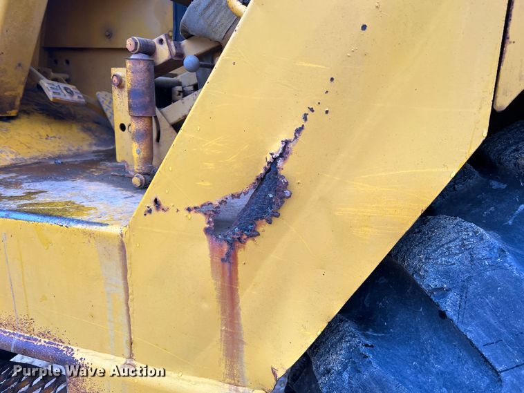 image for item JU9748 1979 John Deere 762  elevating scraper