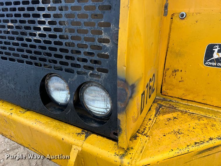 image for item JU9748 1979 John Deere 762  elevating scraper