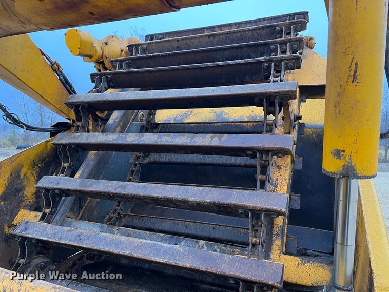 image for item JU9748 1979 John Deere 762  elevating scraper