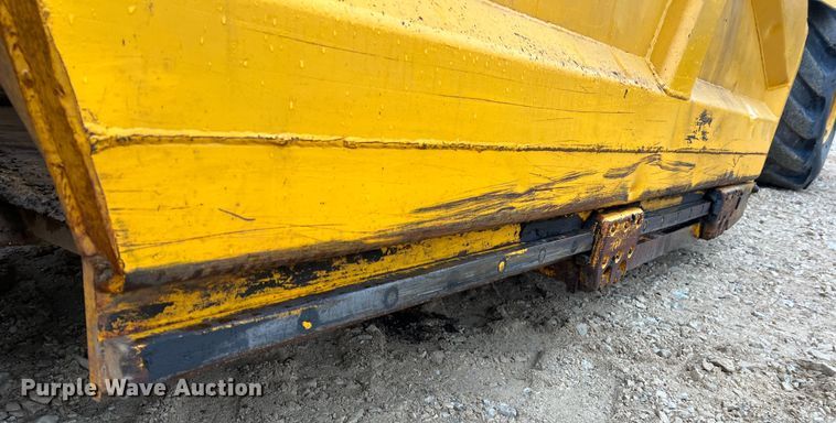 image for item JU9748 1979 John Deere 762  elevating scraper