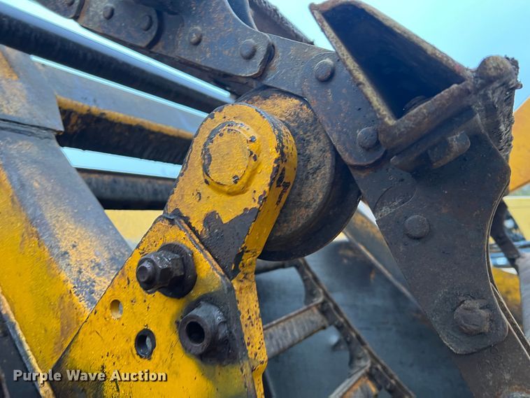 image for item JU9748 1979 John Deere 762  elevating scraper