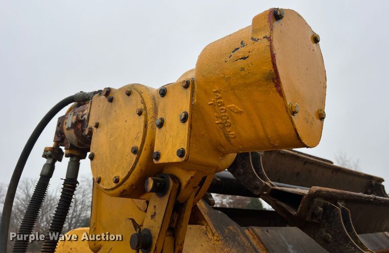 image for item JU9748 1979 John Deere 762  elevating scraper