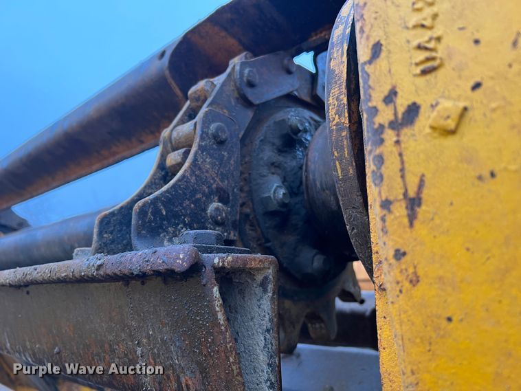 image for item JU9748 1979 John Deere 762  elevating scraper