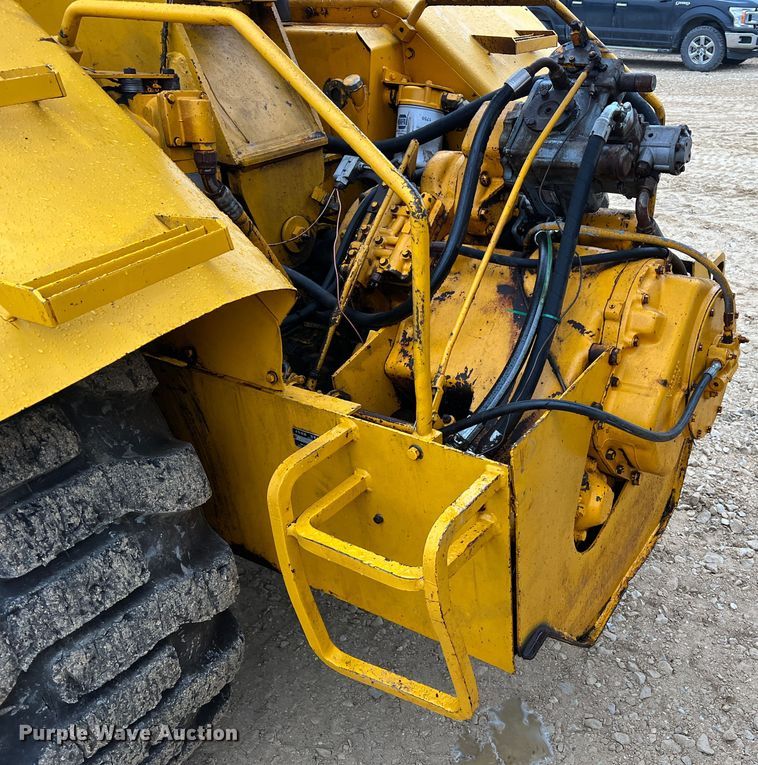 image for item JU9748 1979 John Deere 762  elevating scraper