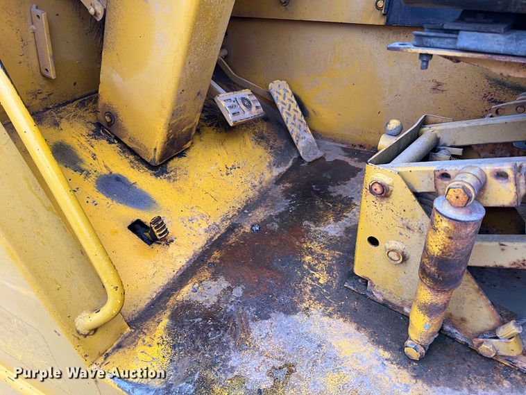 image for item JU9748 1979 John Deere 762  elevating scraper