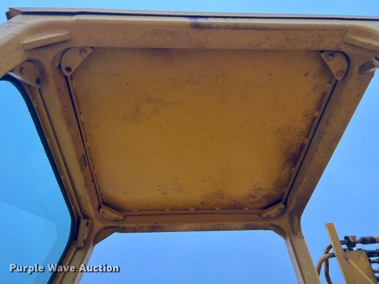 image for item JU9748 1979 John Deere 762  elevating scraper