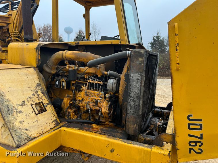 image for item JU9748 1979 John Deere 762  elevating scraper