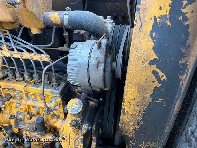 image for item JU9748 1979 John Deere 762  elevating scraper