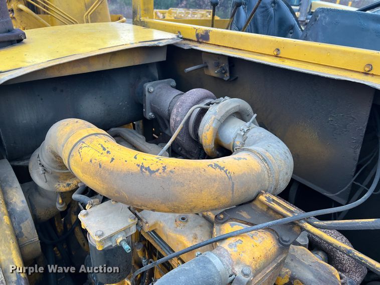 image for item JU9748 1979 John Deere 762  elevating scraper