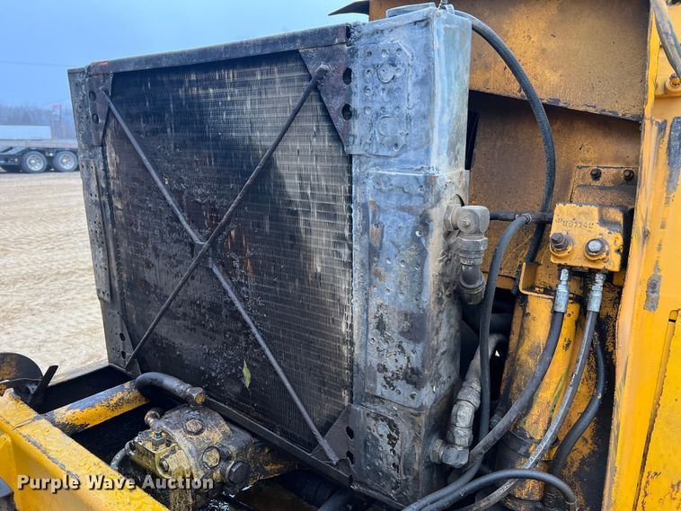 image for item JU9748 1979 John Deere 762  elevating scraper