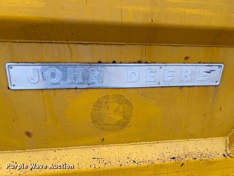 image for item JU9748 1979 John Deere 762  elevating scraper