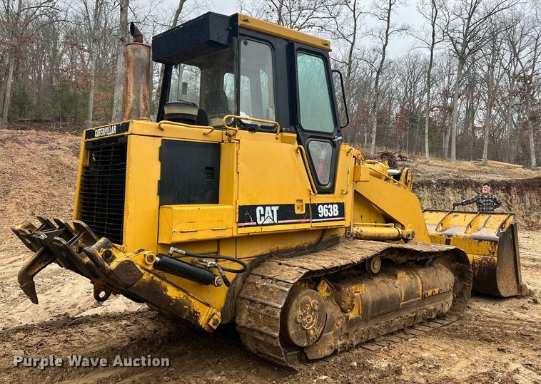 image for item JU9754 1997 Caterpillar 963B  track loader