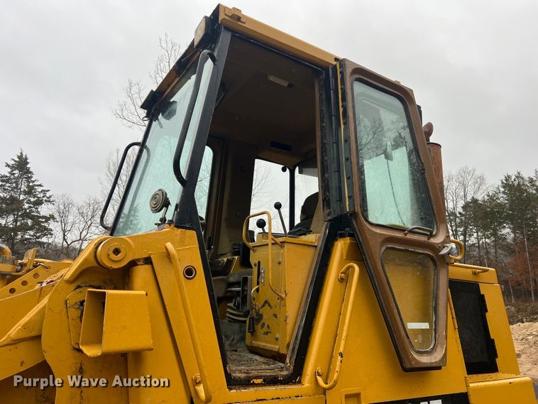 image for item JU9754 1997 Caterpillar 963B  track loader