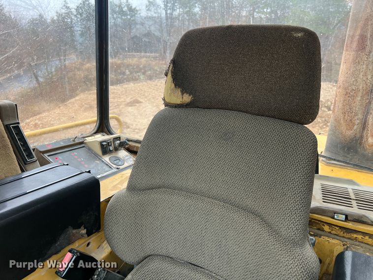 image for item JU9754 1997 Caterpillar 963B  track loader