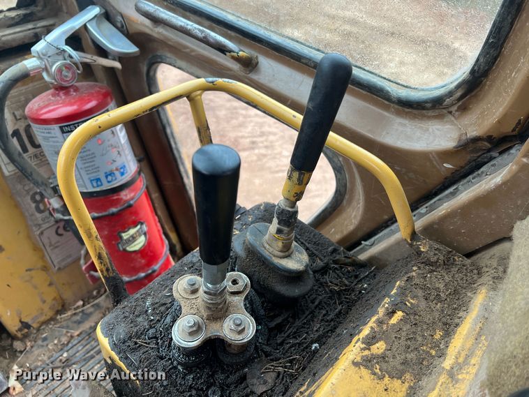 image for item JU9754 1997 Caterpillar 963B  track loader