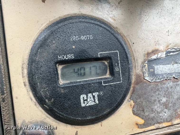 image for item JU9754 1997 Caterpillar 963B  track loader