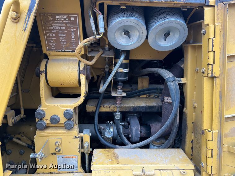 image for item JU9754 1997 Caterpillar 963B  track loader