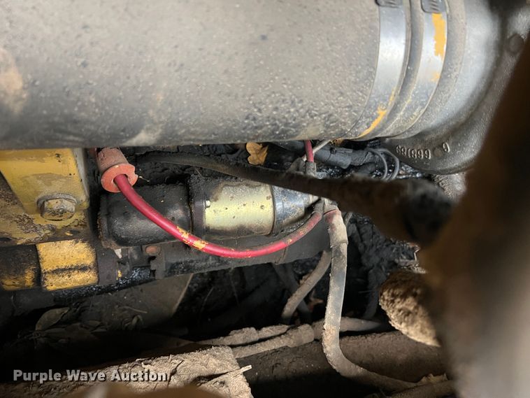 image for item JU9754 1997 Caterpillar 963B  track loader