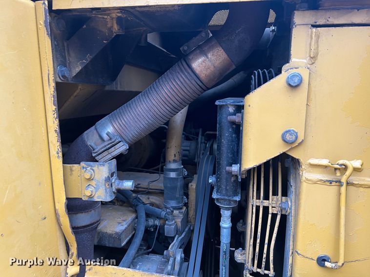 image for item JU9754 1997 Caterpillar 963B  track loader