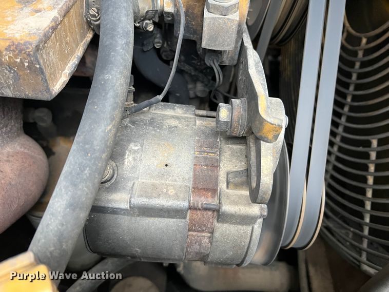 image for item JU9754 1997 Caterpillar 963B  track loader