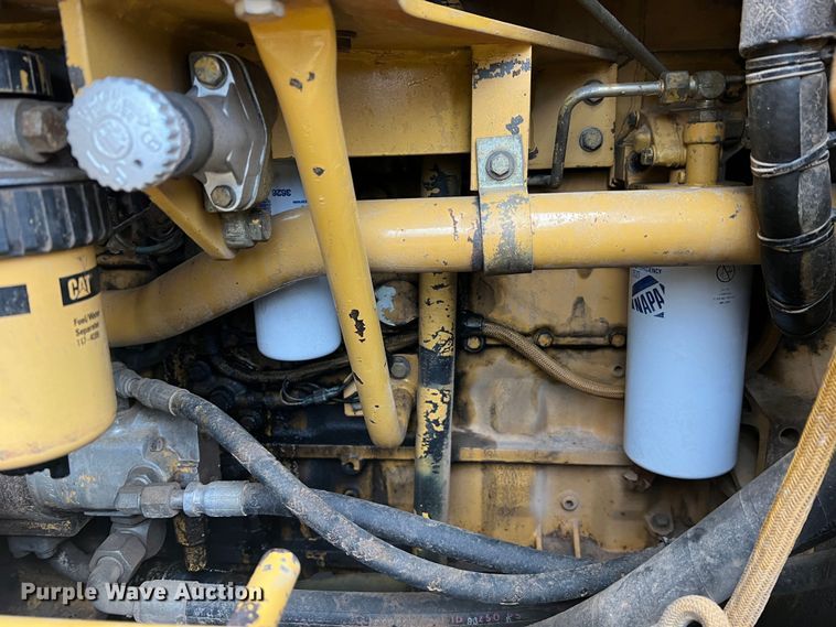 image for item JU9754 1997 Caterpillar 963B  track loader