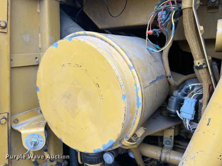 image for item JU9754 1997 Caterpillar 963B  track loader