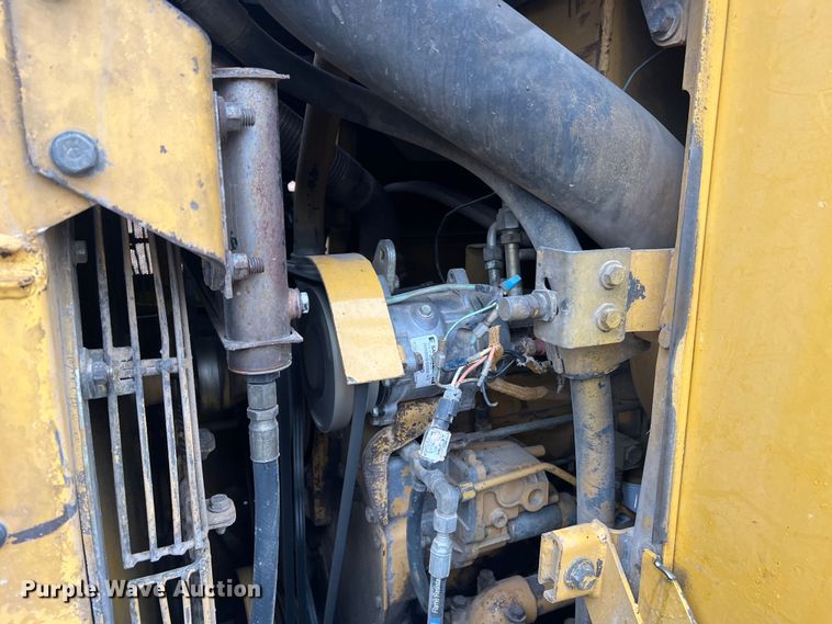 image for item JU9754 1997 Caterpillar 963B  track loader
