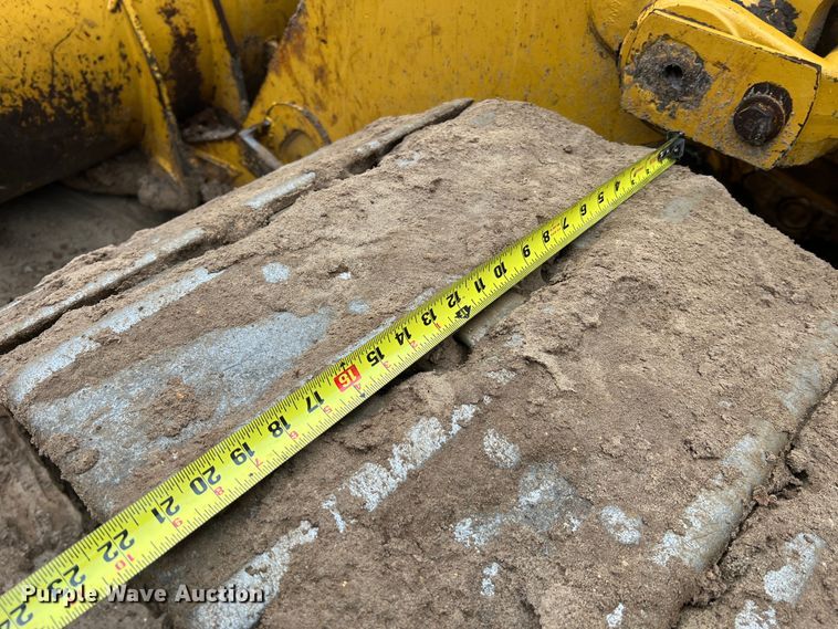 image for item JU9754 1997 Caterpillar 963B  track loader