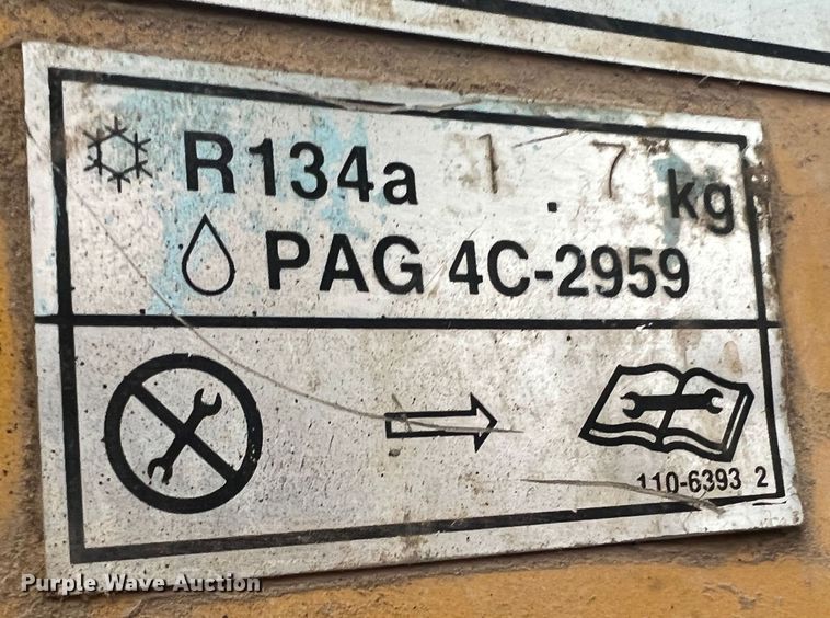 image for item JU9754 1997 Caterpillar 963B  track loader