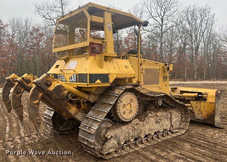 image for item JU9755 1990 Caterpillar D5H  dozer