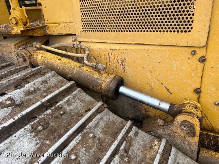 image for item JU9755 1990 Caterpillar D5H  dozer