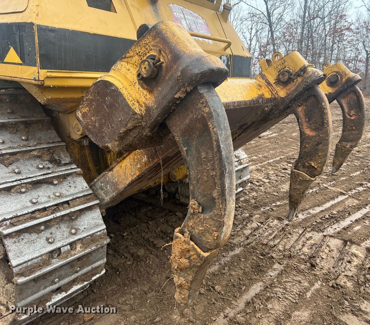 image for item JU9755 1990 Caterpillar D5H  dozer
