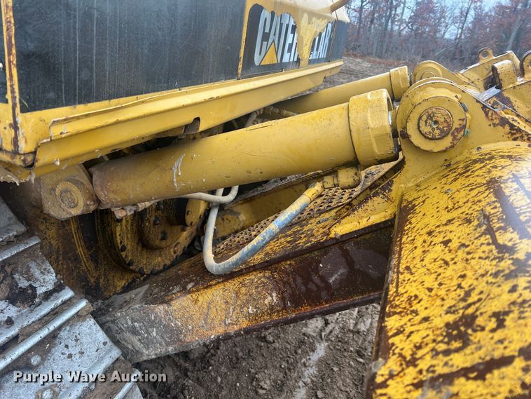 image for item JU9755 1990 Caterpillar D5H  dozer
