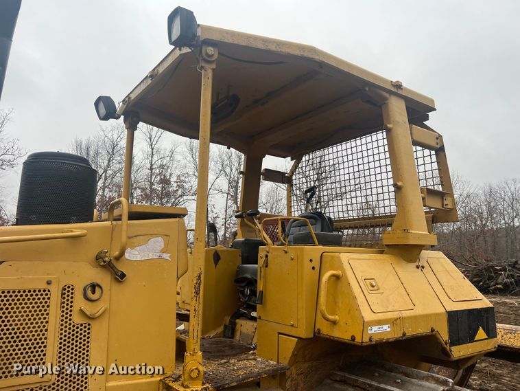 image for item JU9755 1990 Caterpillar D5H  dozer