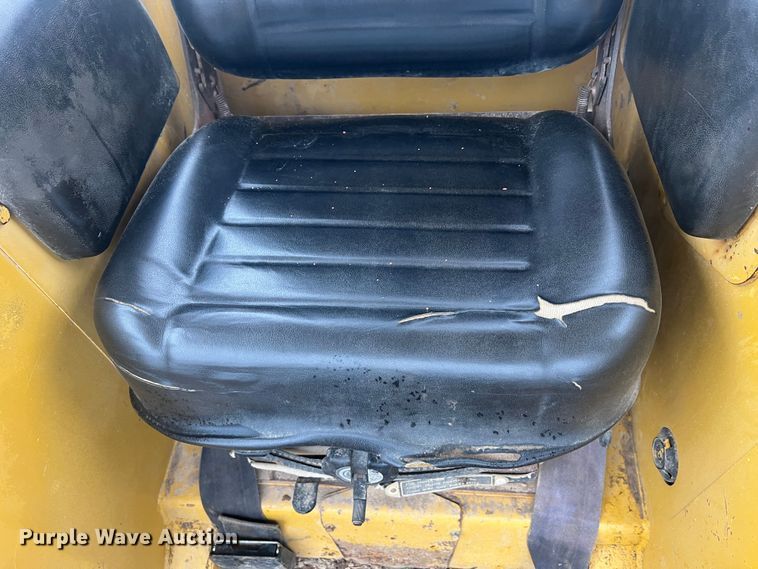 image for item JU9755 1990 Caterpillar D5H  dozer