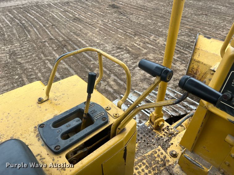 image for item JU9755 1990 Caterpillar D5H  dozer