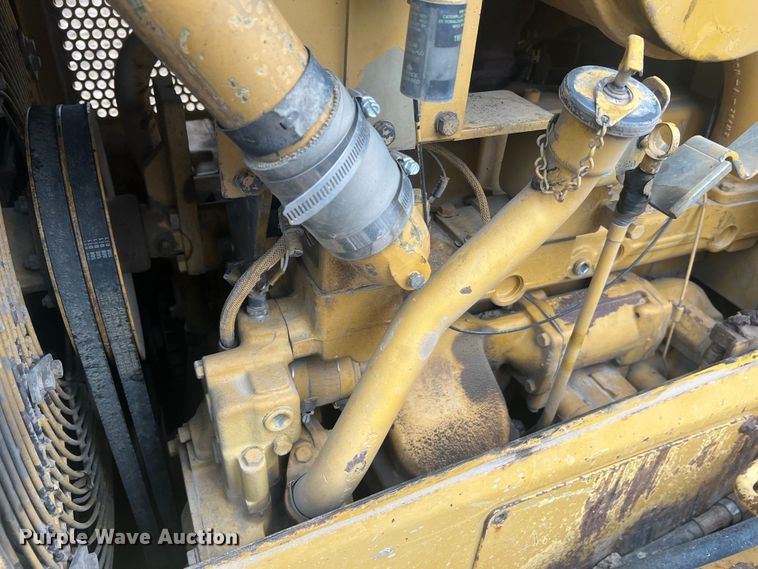 image for item JU9755 1990 Caterpillar D5H  dozer