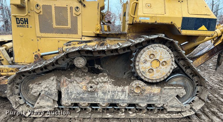 image for item JU9755 1990 Caterpillar D5H  dozer