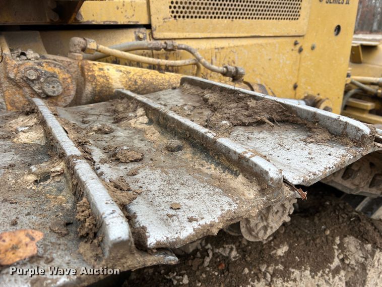 image for item JU9755 1990 Caterpillar D5H  dozer