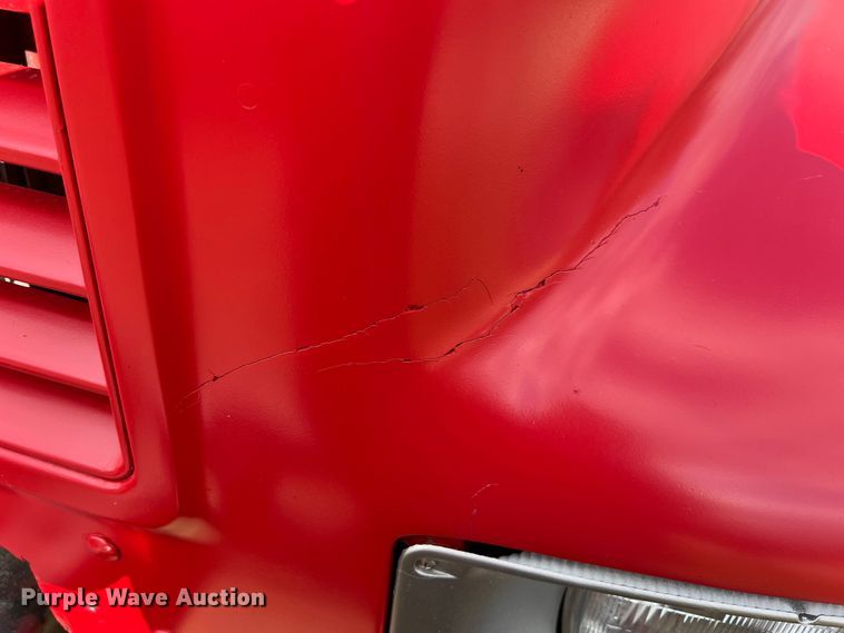 image for item JU9785 1998 International 4900  dump truck