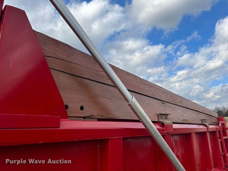 image for item JU9785 1998 International 4900  dump truck