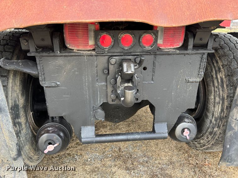 image for item JU9785 1998 International 4900  dump truck