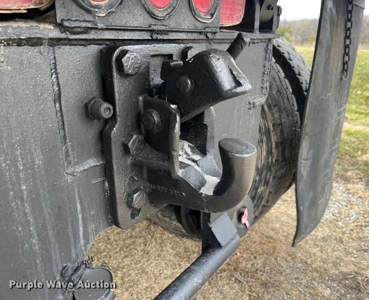 image for item JU9785 1998 International 4900  dump truck