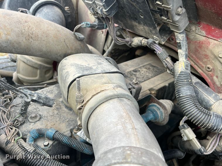 image for item JU9785 1998 International 4900  dump truck