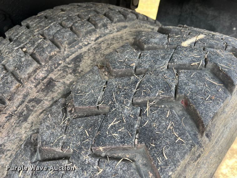 image for item JU9785 1998 International 4900  dump truck