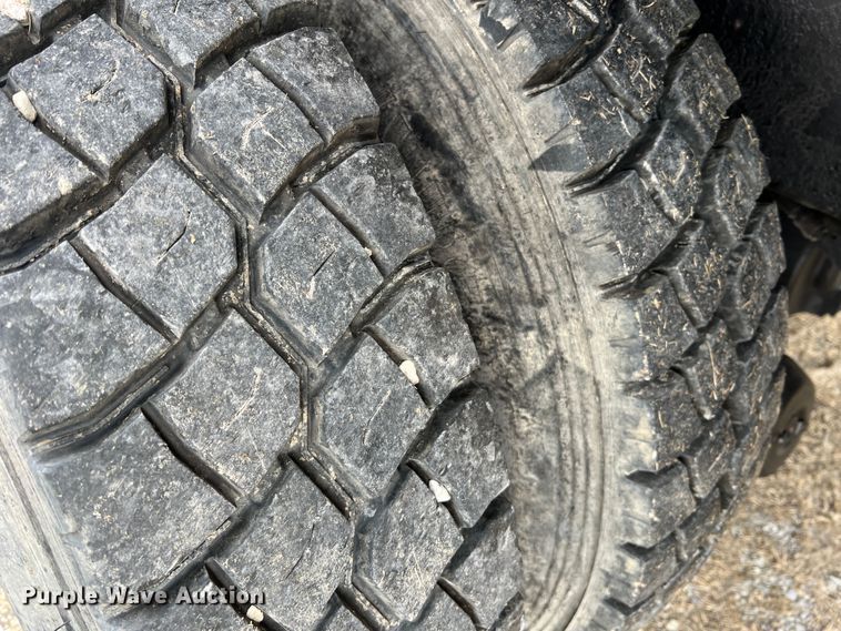 image for item JU9785 1998 International 4900  dump truck